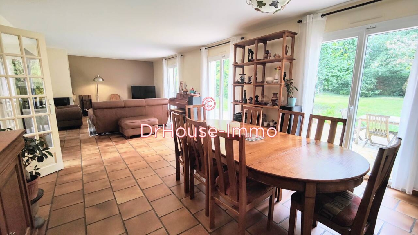 Photo 2 : Vente Maison 9 pièces Feucherolles 241 m²