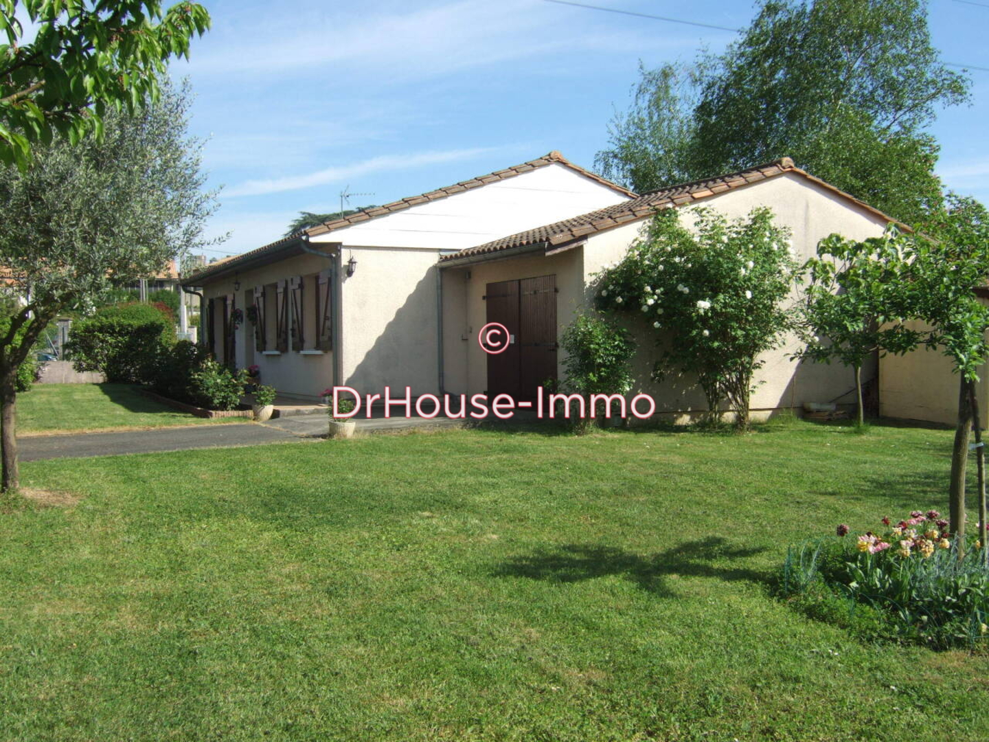 Photo 2 : Vente Maison 4 pièces Yvrac 93 m²