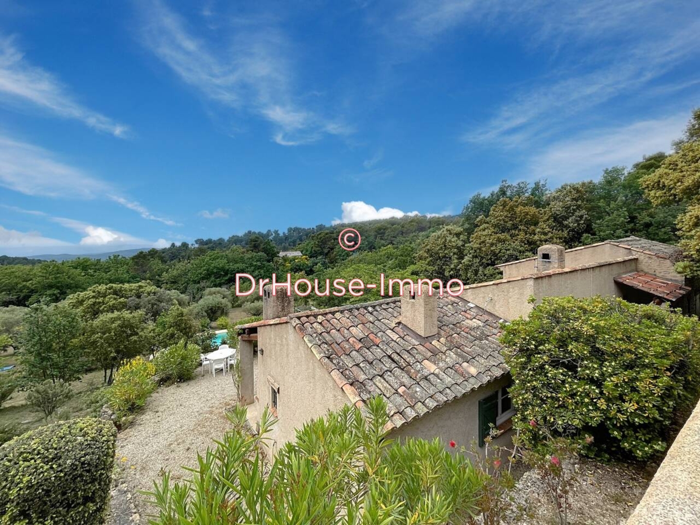 Photo 2 : Vente Maison 6 pièces Tourtour 218 m²