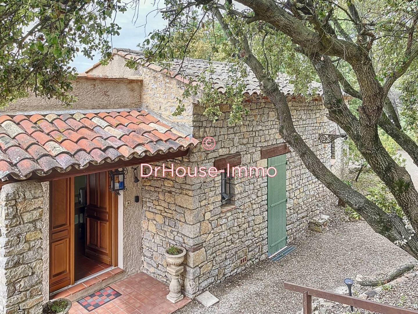 Photo 3 : Vente Maison 6 pièces Tourtour 218 m²