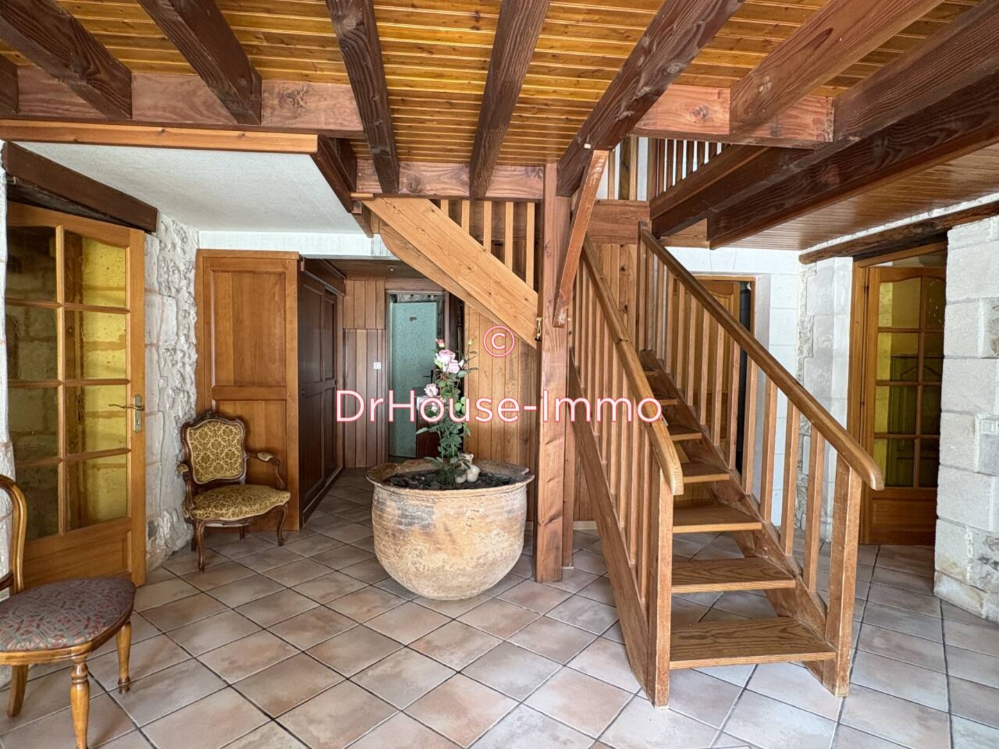 Photo 3 : Vente Maison 8 pièces Léguillac-de-Cercles 226 m²
