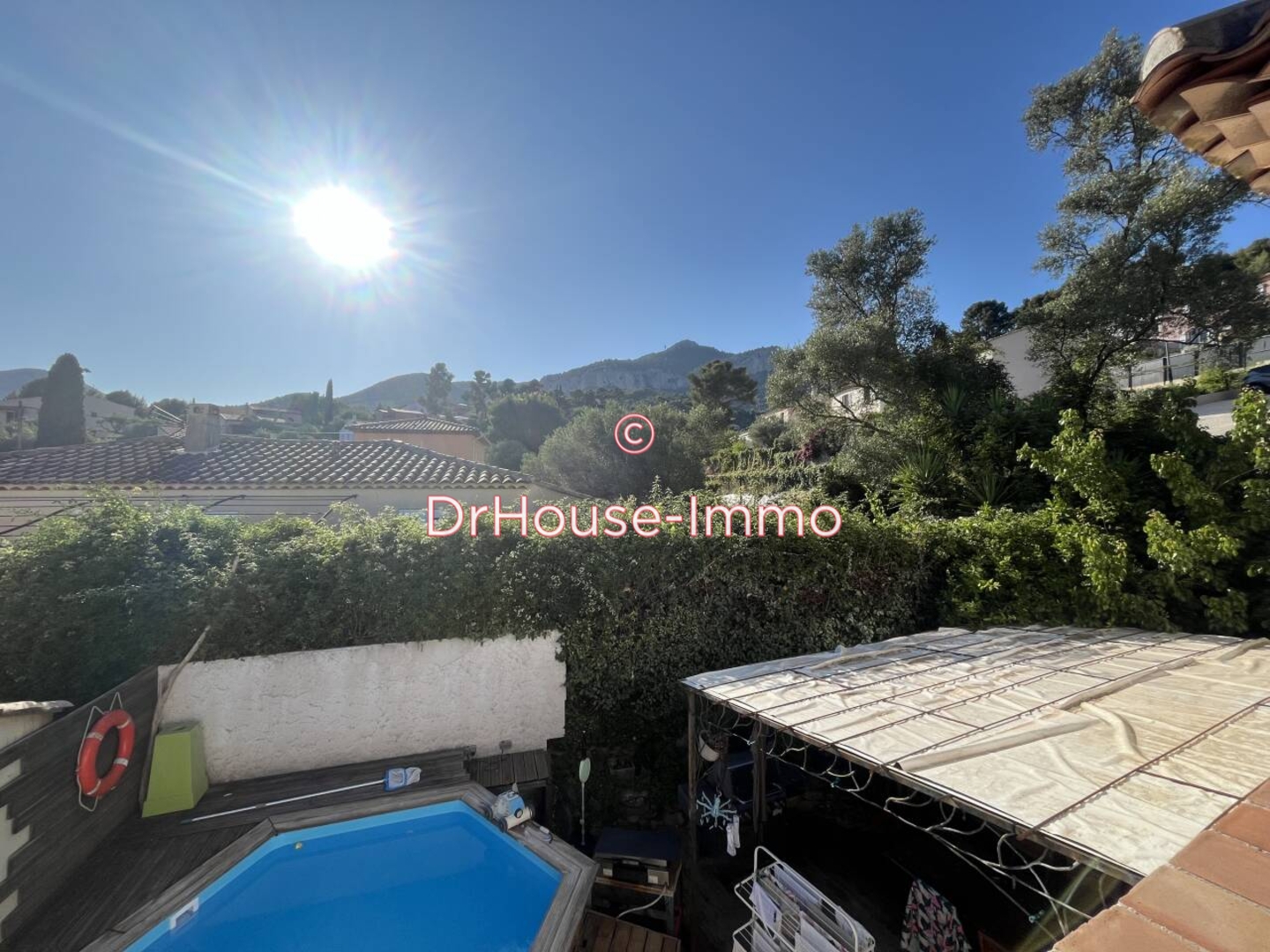 Photo 2 : Vente Maison 4 pièces Le Revest-les-Eaux 80 m²