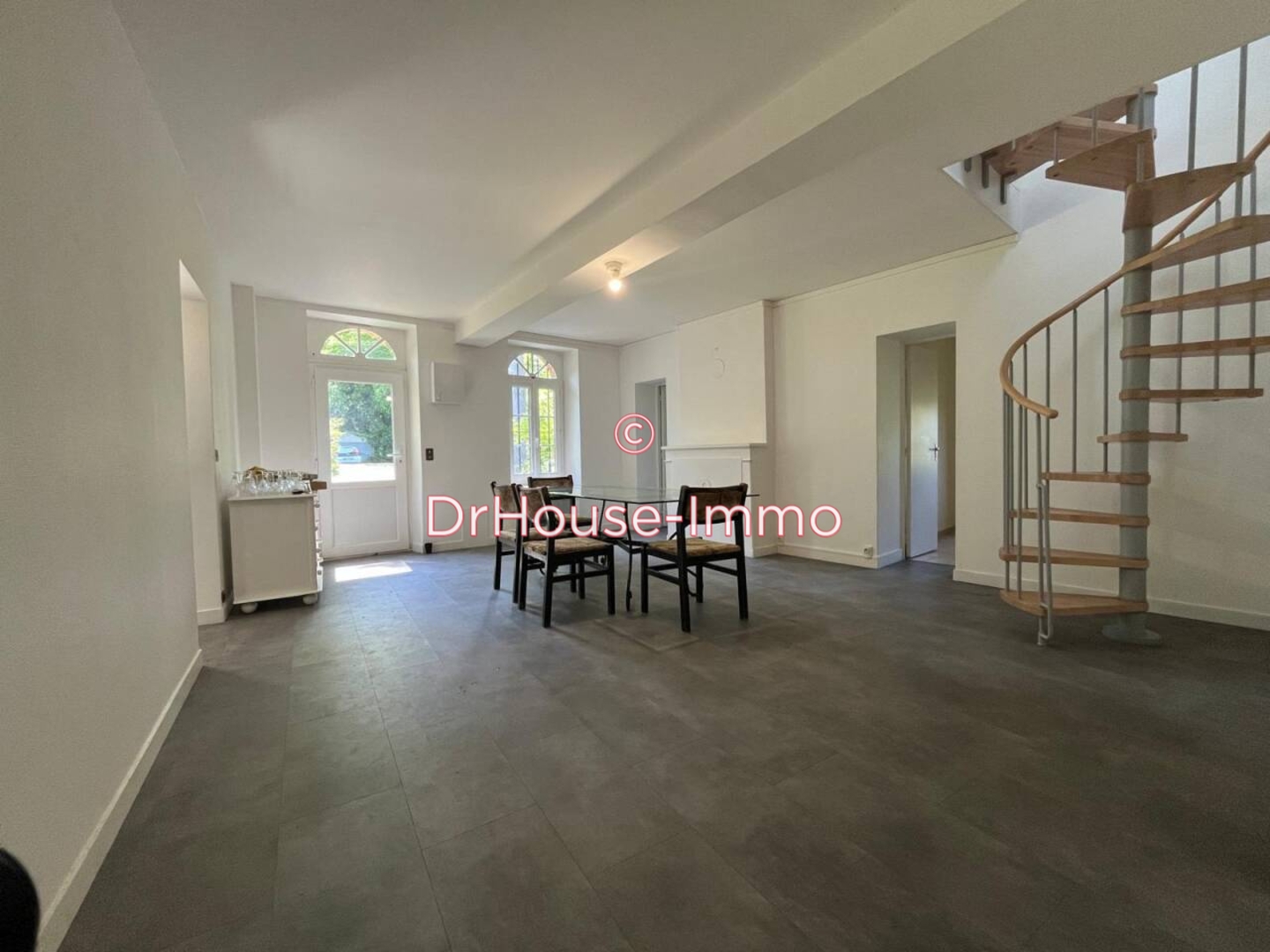 Photo 1 : Vente Maison 5 pièces Villemandeur 129 m²