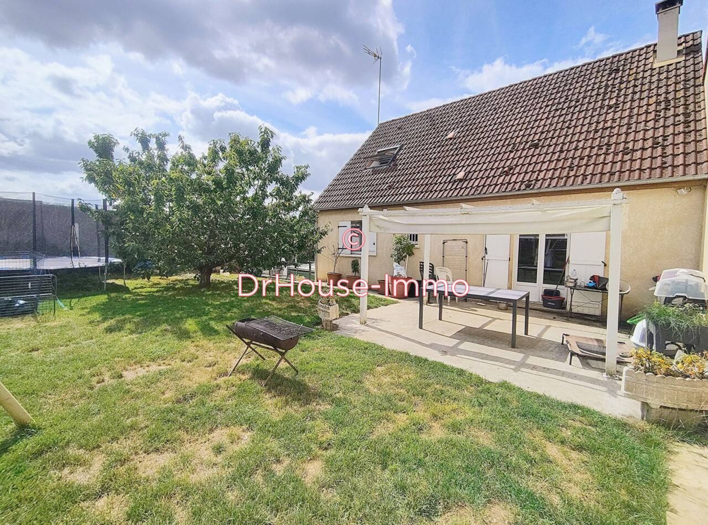 Photo 1 : Vente Maison 8 pièces Hermes 107 m²