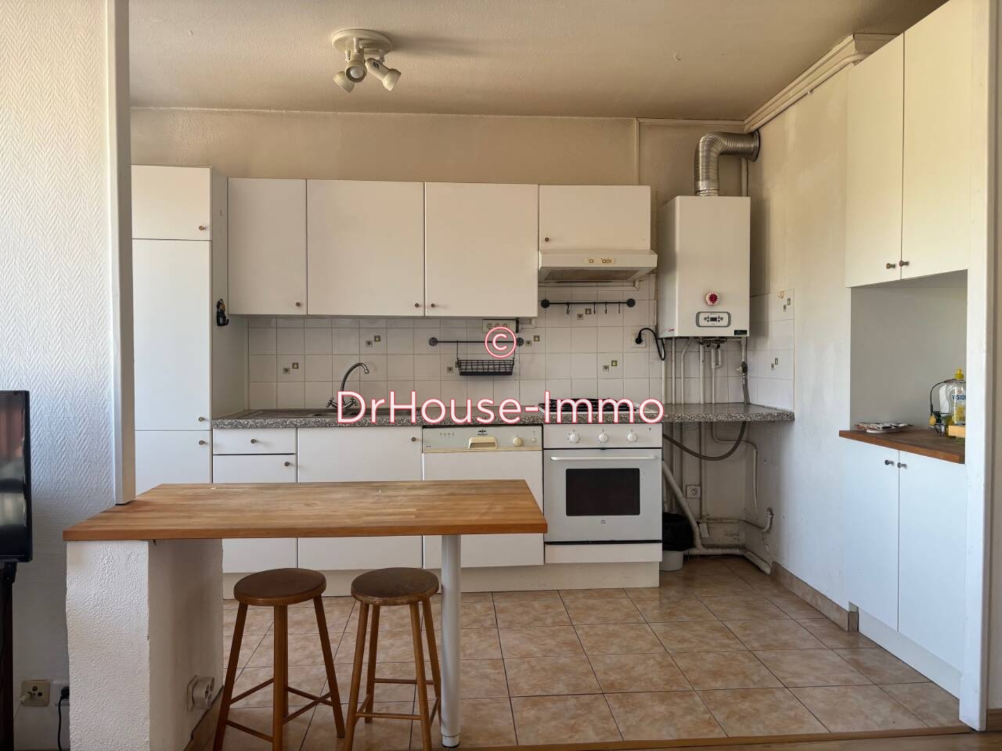 Photo 2 : Vente Appartement 3 pièces Salon-de-Provence 65 m²