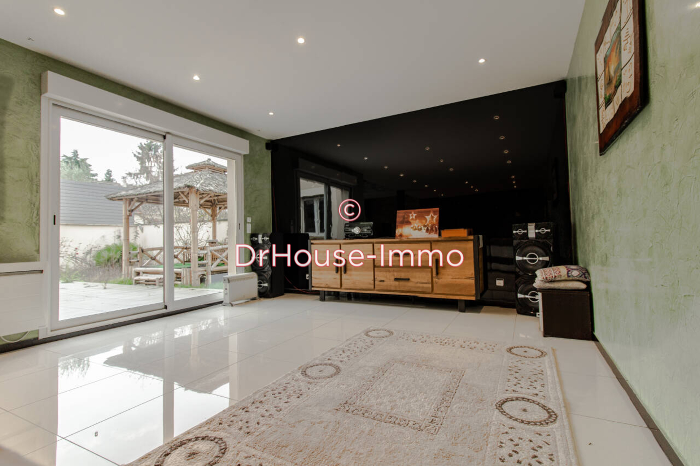 Photo 3 : Vente Maison 9 pièces Épône 250 m²
