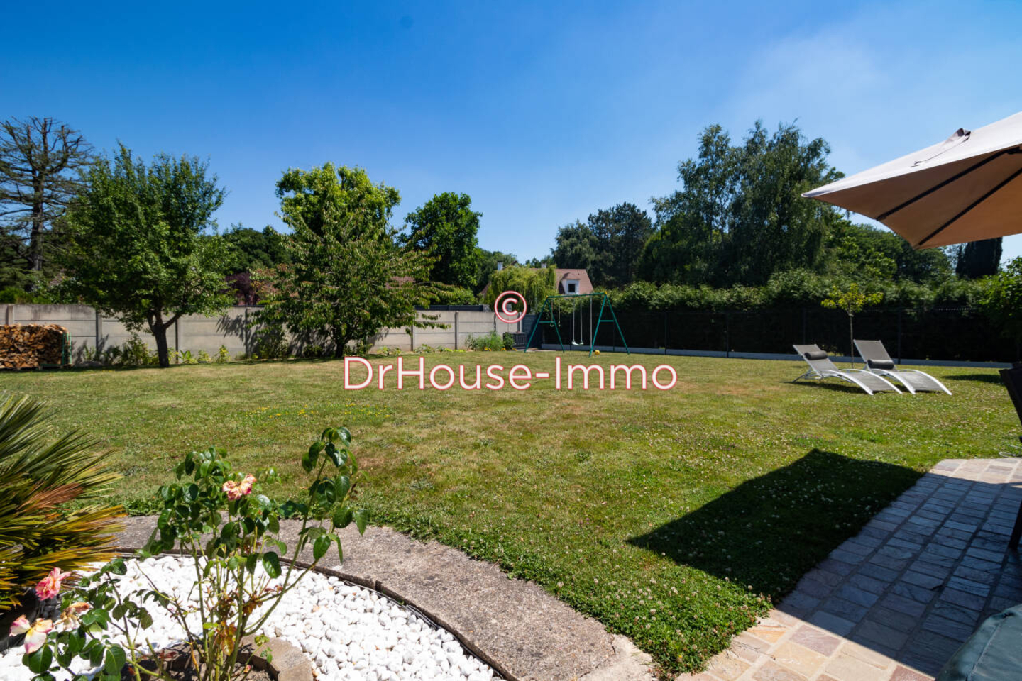 Photo 1 : Vente Maison 7 pièces Villiers-le-Mahieu 170 m²