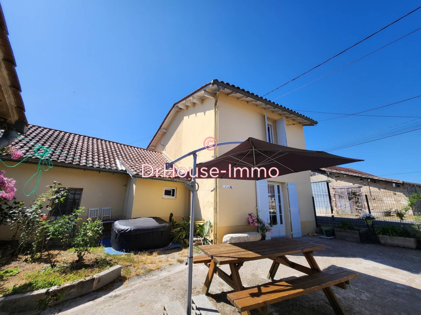Photo 1 : Vente Maison 6 pièces Pomport 136 m²