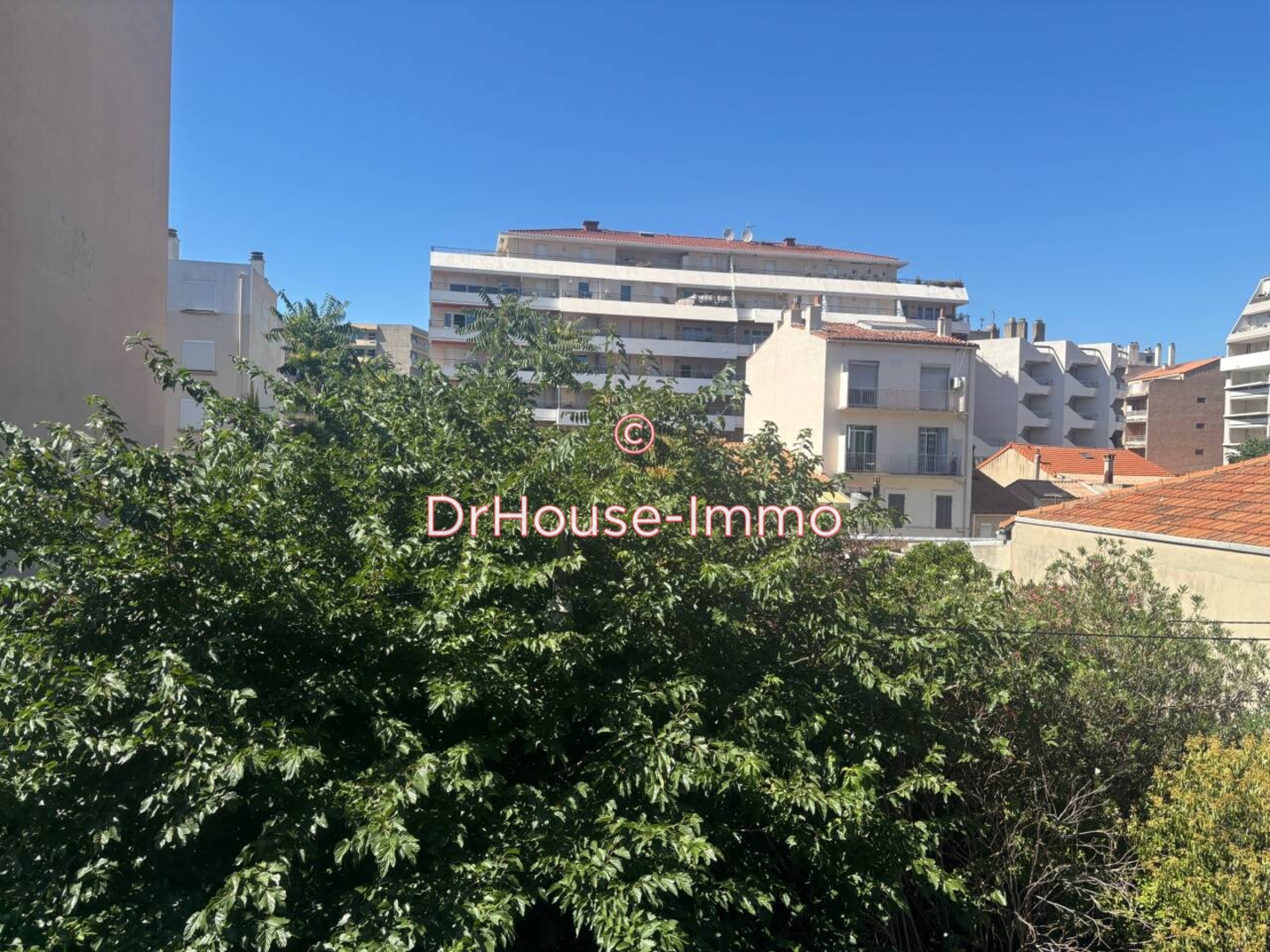 Photo 1 : Vente Appartement 1 pièce Marseille 19 m²