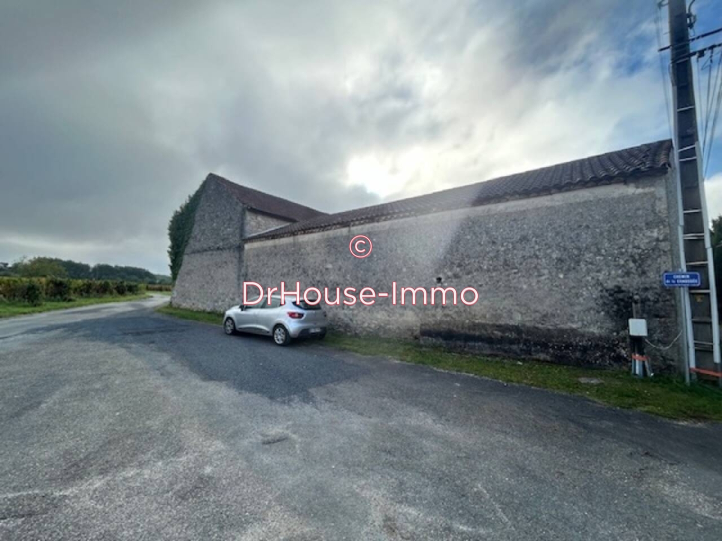 Photo 1 : Vente Maison 1 pièce Prayssac 470 m²