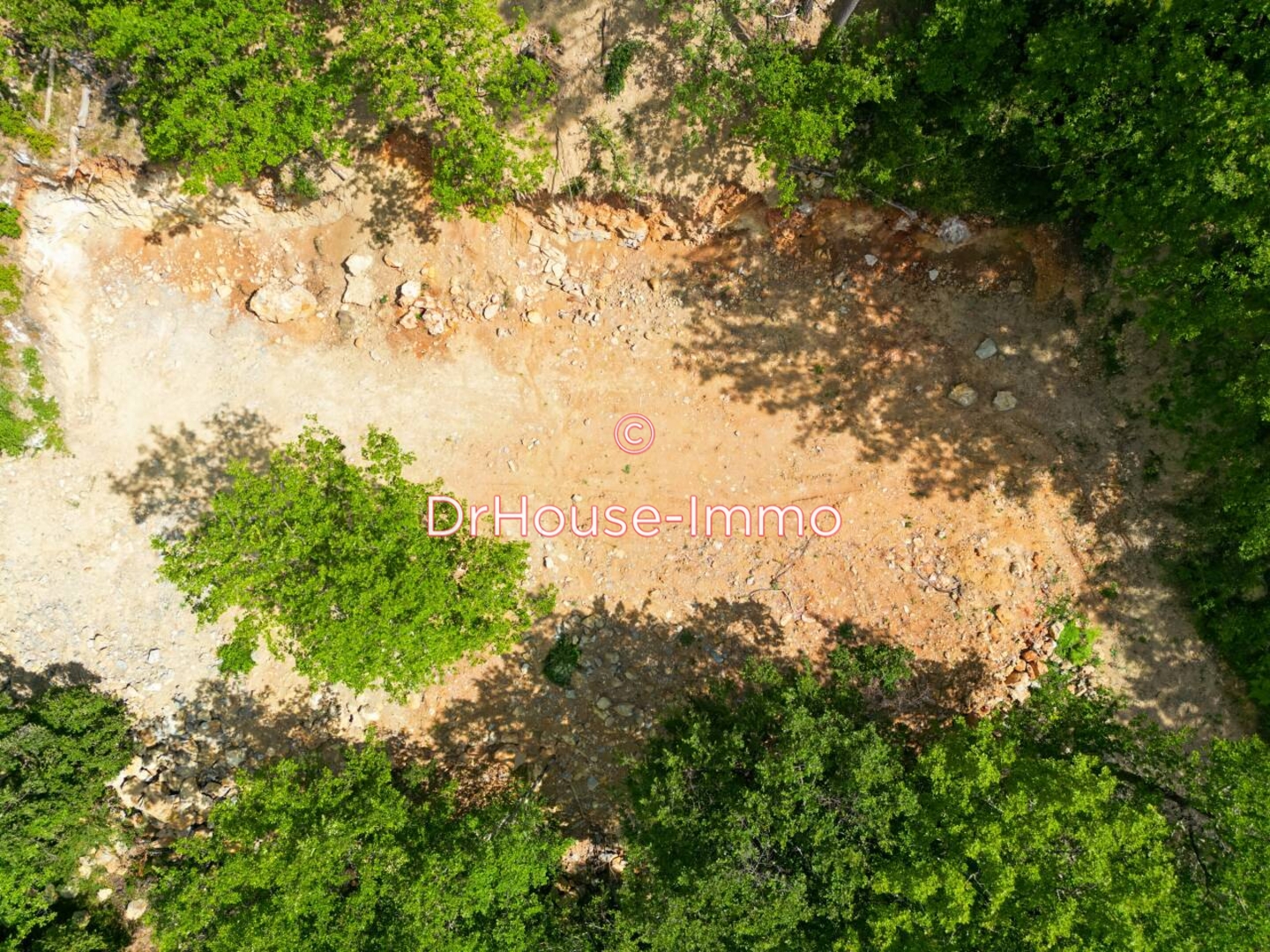 Photo 3 : Vente Terrain Brignoles 2667 m²