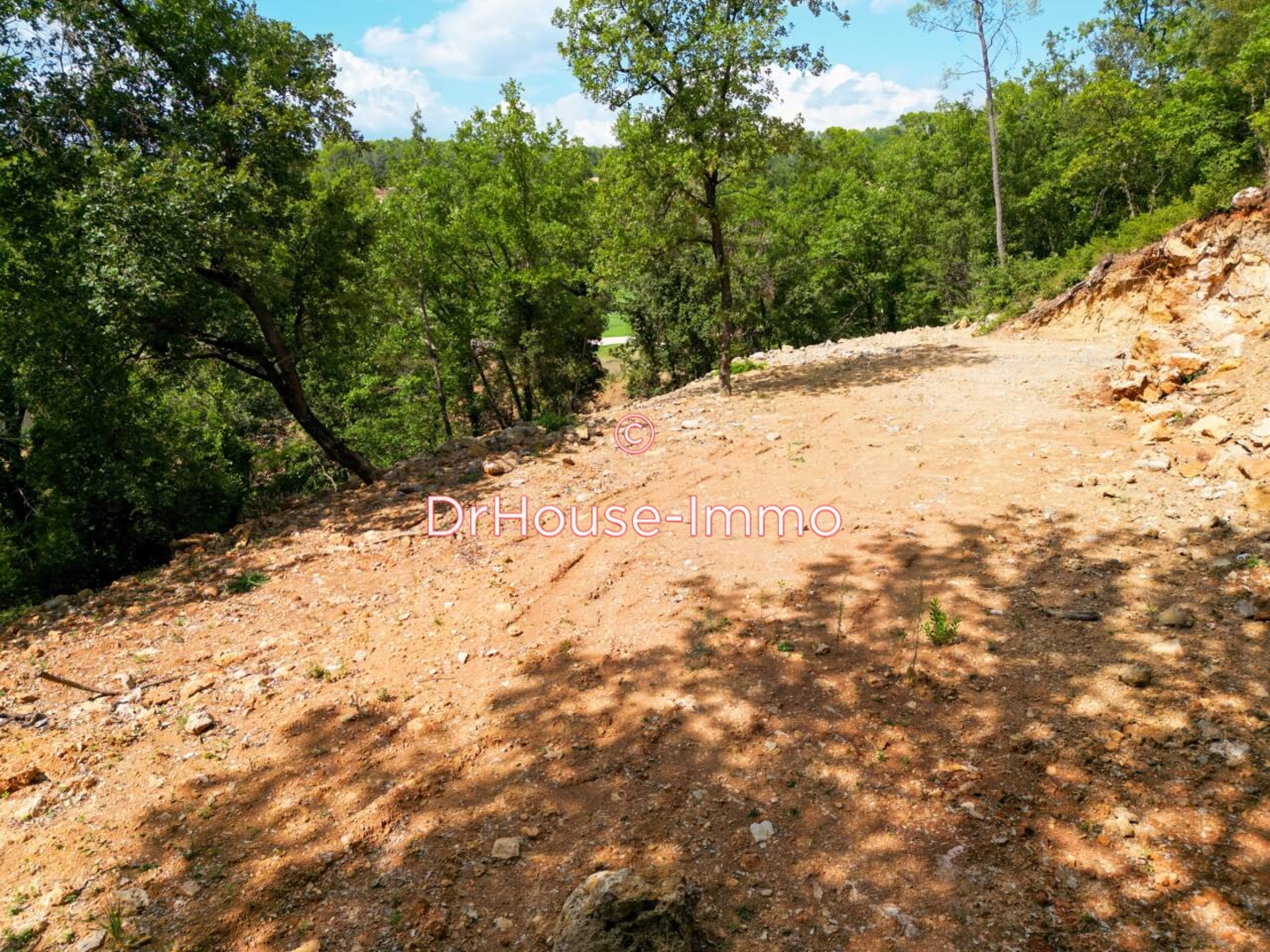 Photo 2 : Vente Terrain Brignoles 2667 m²