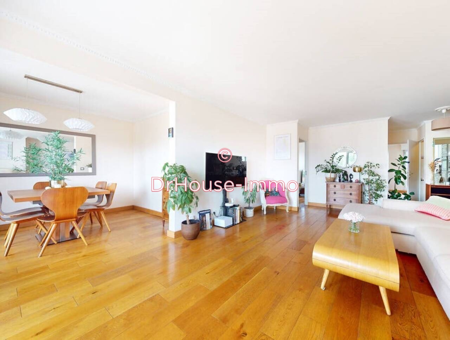 Photo 1 : Vente Appartement 5 pièces Les Lilas 103 m²