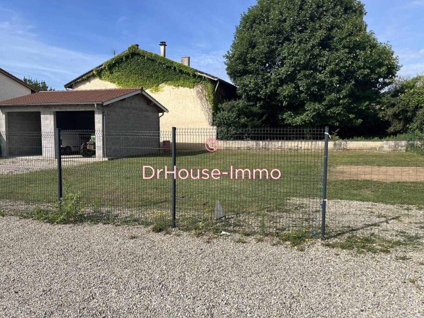 Photo 2 : Vente Terrain Bourg-Saint-Christophe 541 m²