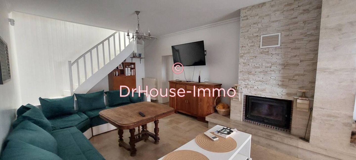 Photo 2 : Vente Maison 7 pièces La Chapelle-Saint-Luc 189 m²
