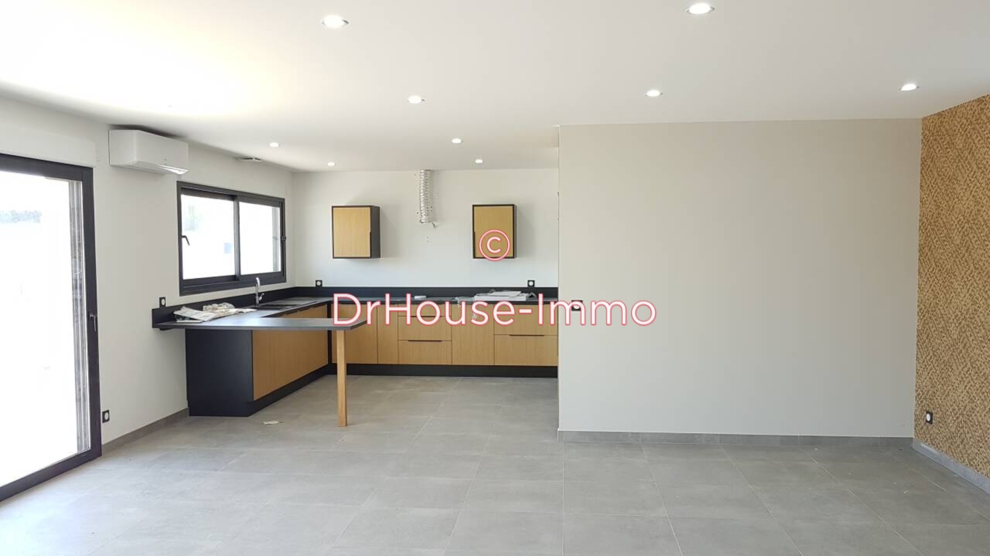 Photo 3 : Vente Maison 6 pièces Lamarque 175 m²