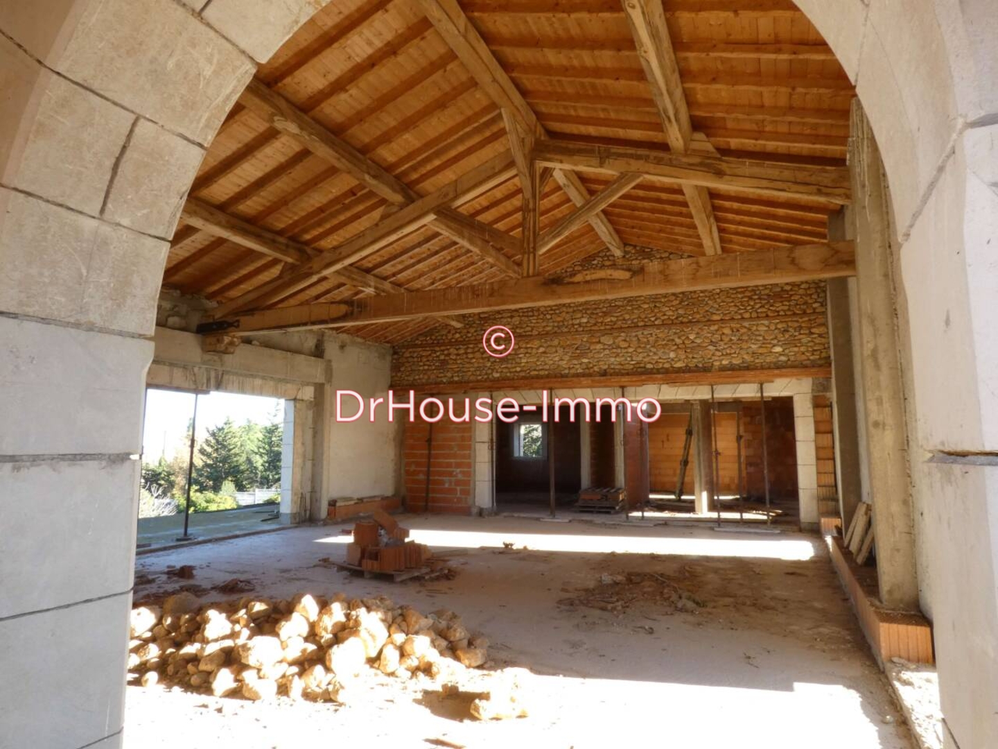 Photo 3 : Vente Maison 10 pièces Brouilla 612 m²