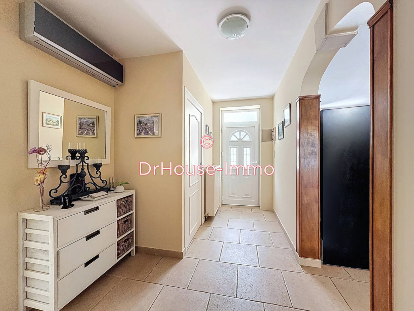 Photo 3 : Vente Maison 9 pièces Creysse 257 m²