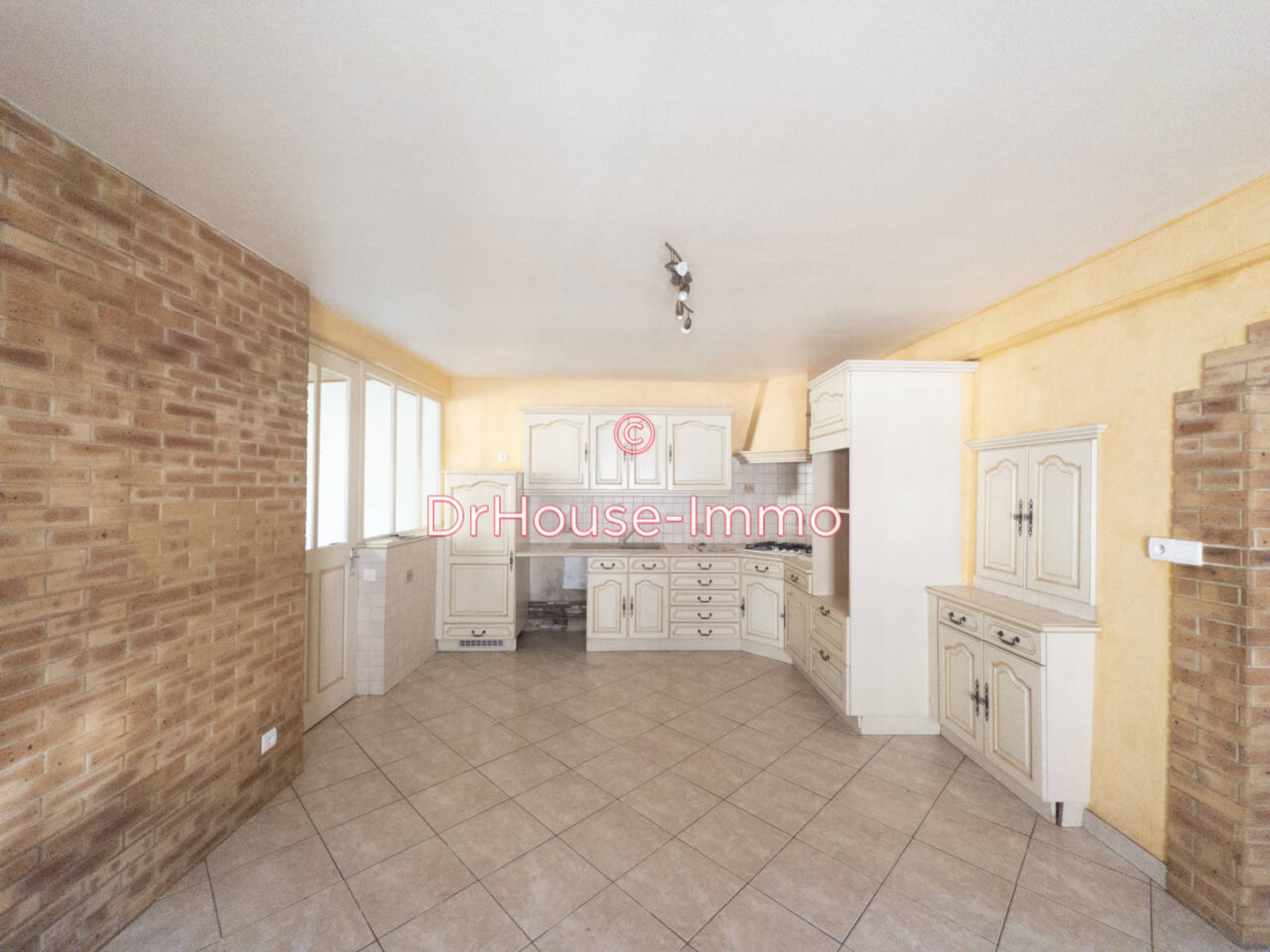 Photo 2 : Vente Maison 6 pièces Saint-Martin-du-Vieux-Bellême 112 m²