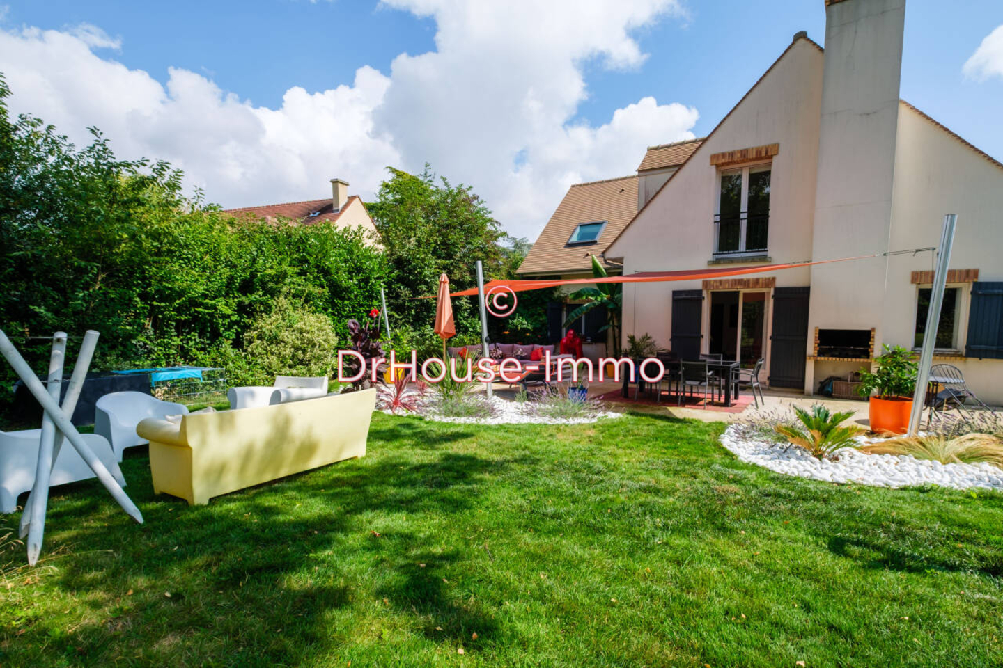 Photo 2 : Vente Maison 8 pièces Feucherolles 188 m²