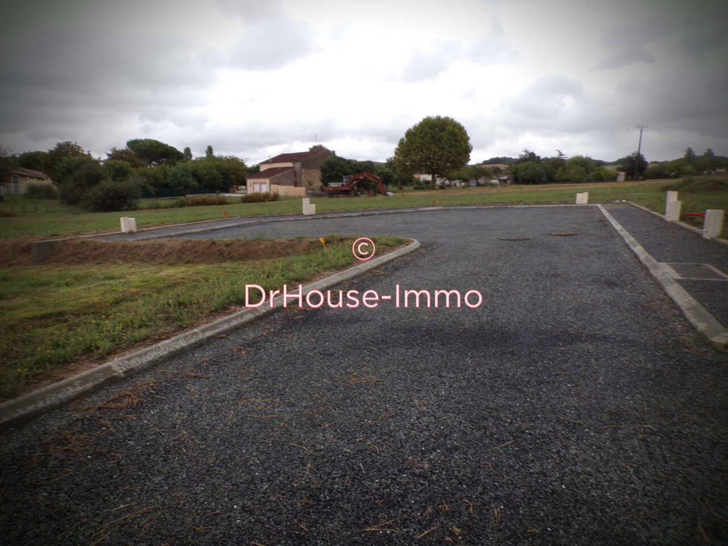 Photo 2 : Vente Terrain  Saint-Gauzens 631 m²