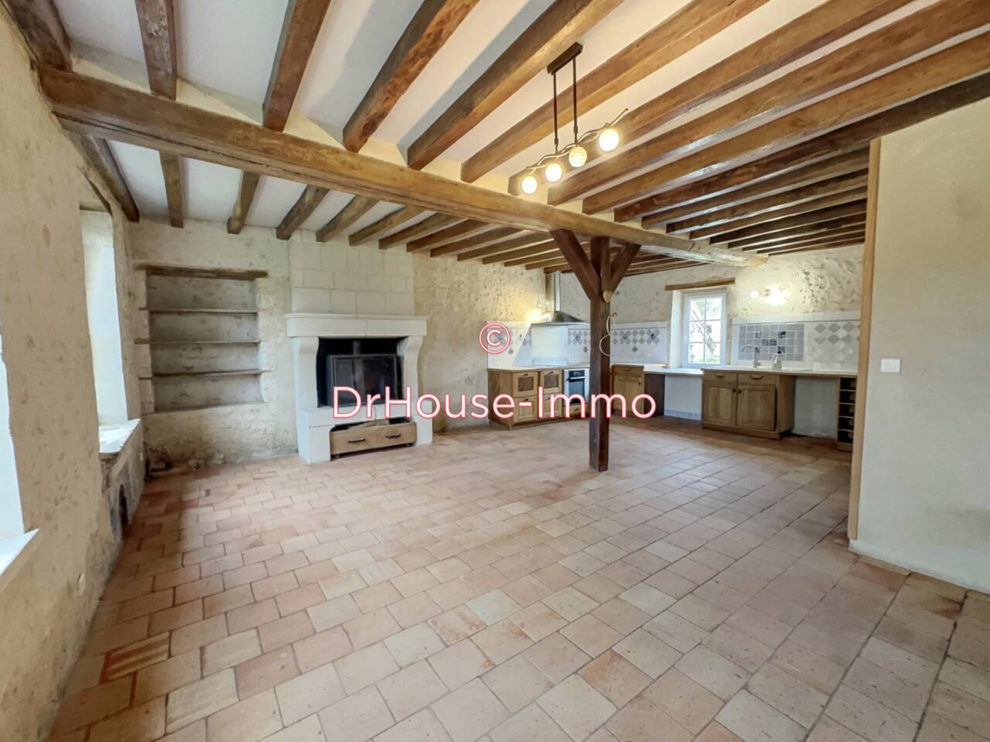 Photo 3 : Vente Maison 14 pièces Bellou-le-Trichard 489 m²
