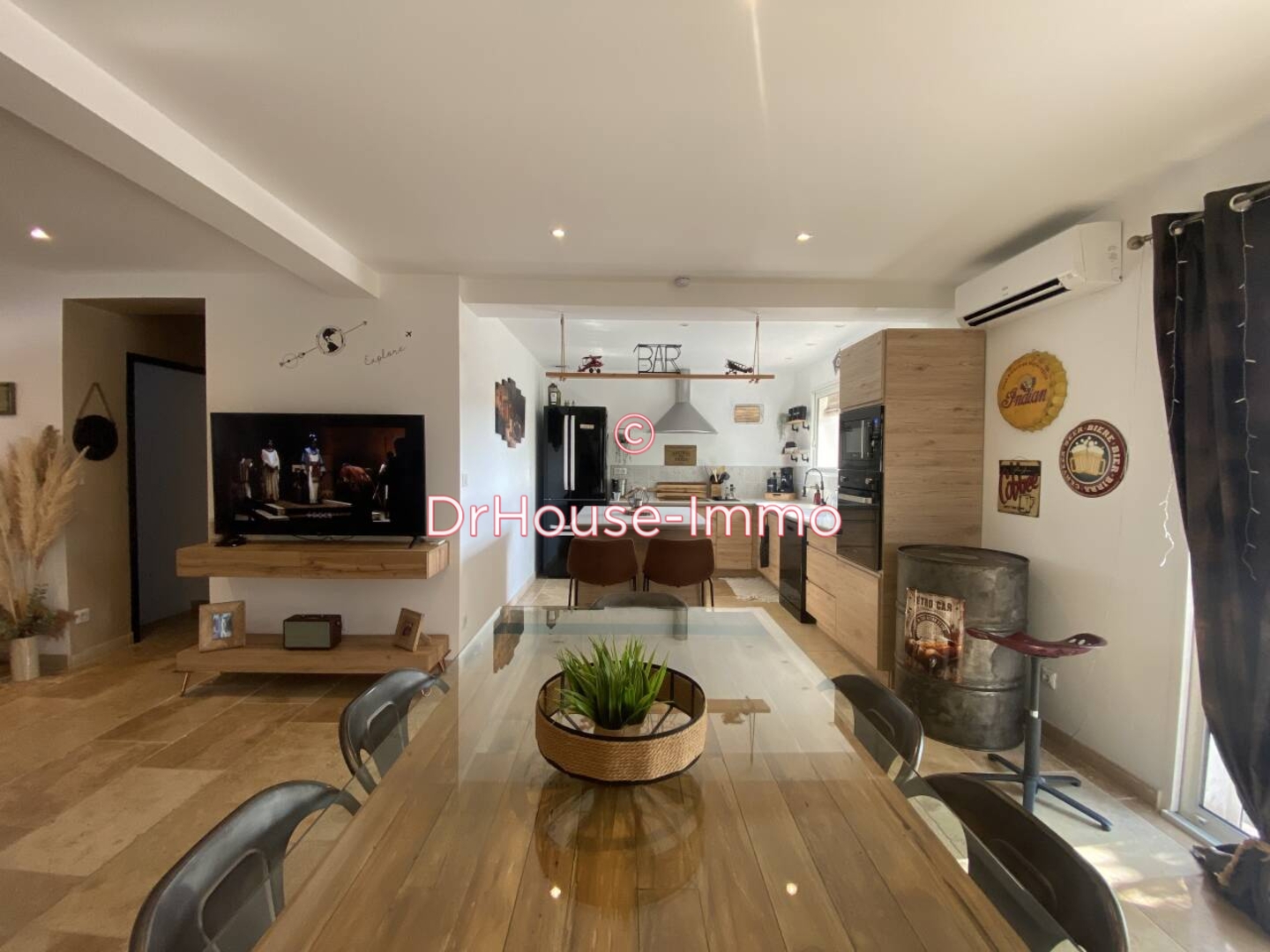 Photo 2 : Vente Maison 4 pièces Saintes-Maries-de-la-Mer 110 m²