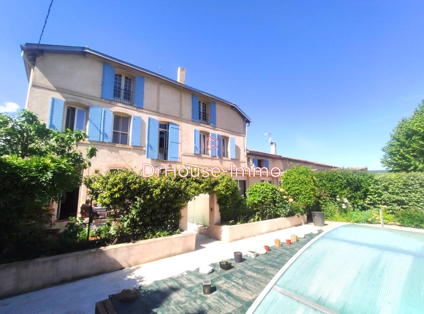 Photo 2 : Vente Immeuble 16 pièces Meyreuil 549 m²