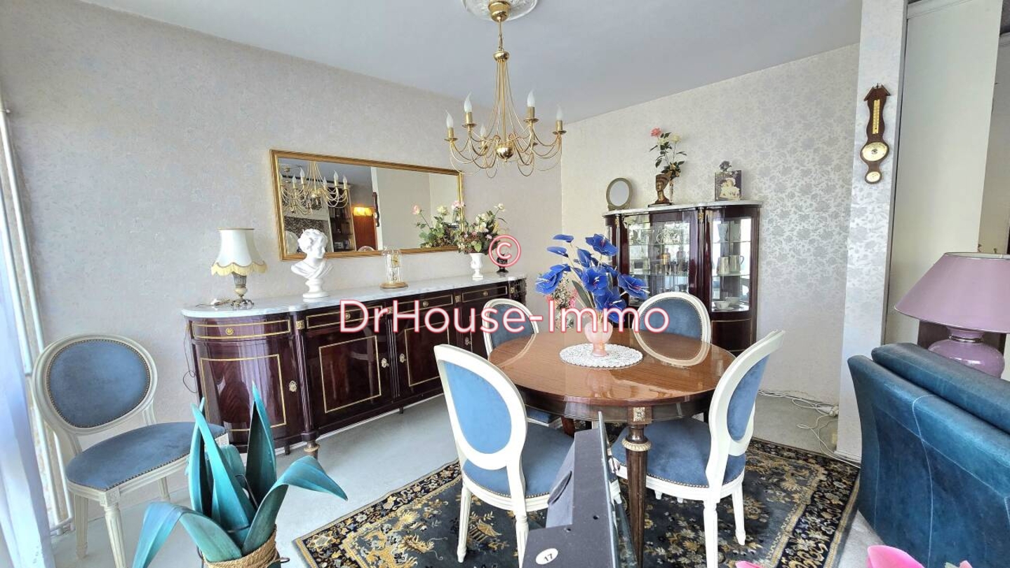Photo 1 : Vente Appartement 5 pièces Mantes-la-Jolie 99 m²