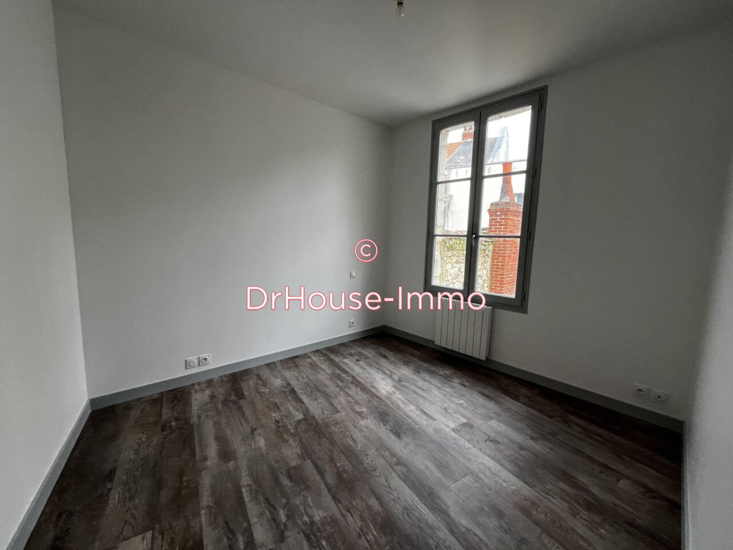 Photo 3 : Vente Immeuble 5 pièces Châtellerault 160 m²