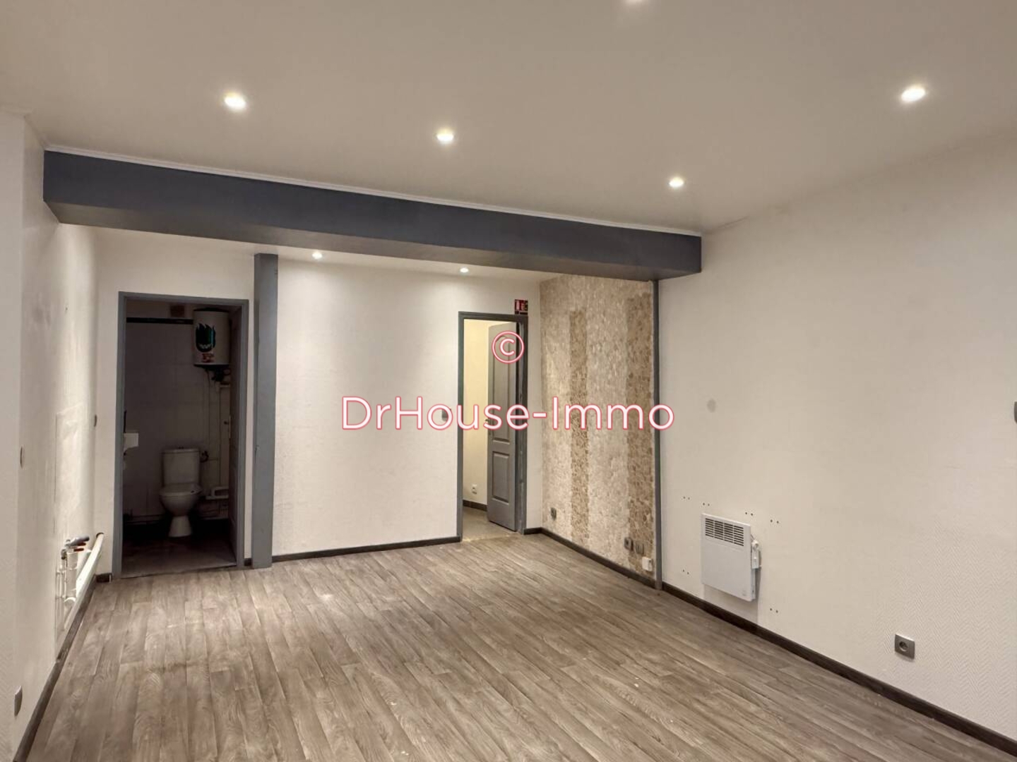 Photo 3 : Vente Commerce 2 pièces Meaux 33 m²