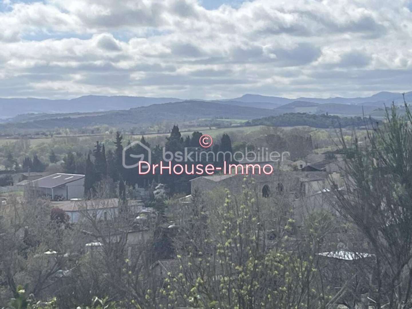 Photo 1 : Vente Terrain Saint-Martin-de-Villereglan 2053 m²