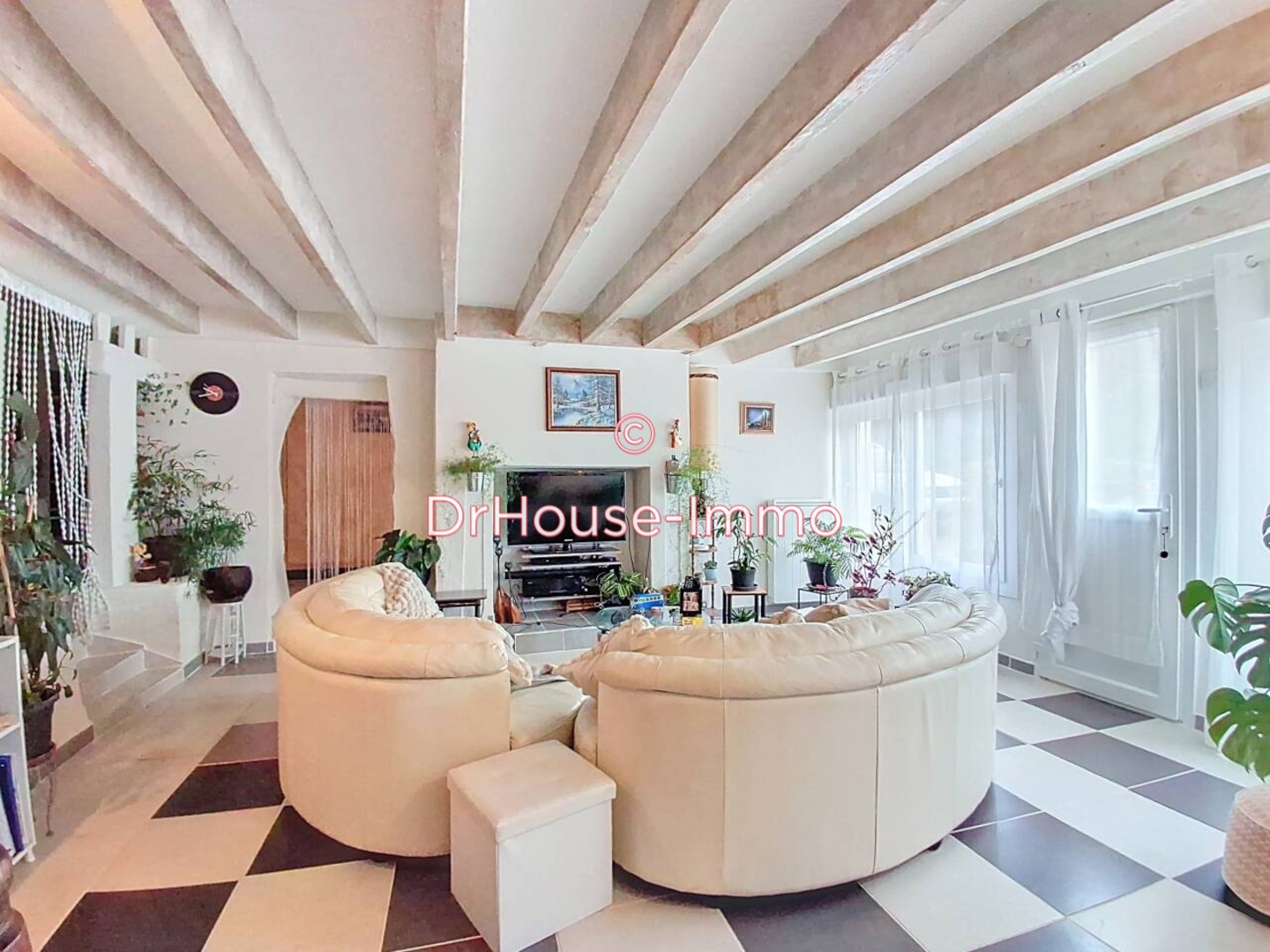 Photo 1 : Vente Maison 5 pièces Grandparigny 141 m²