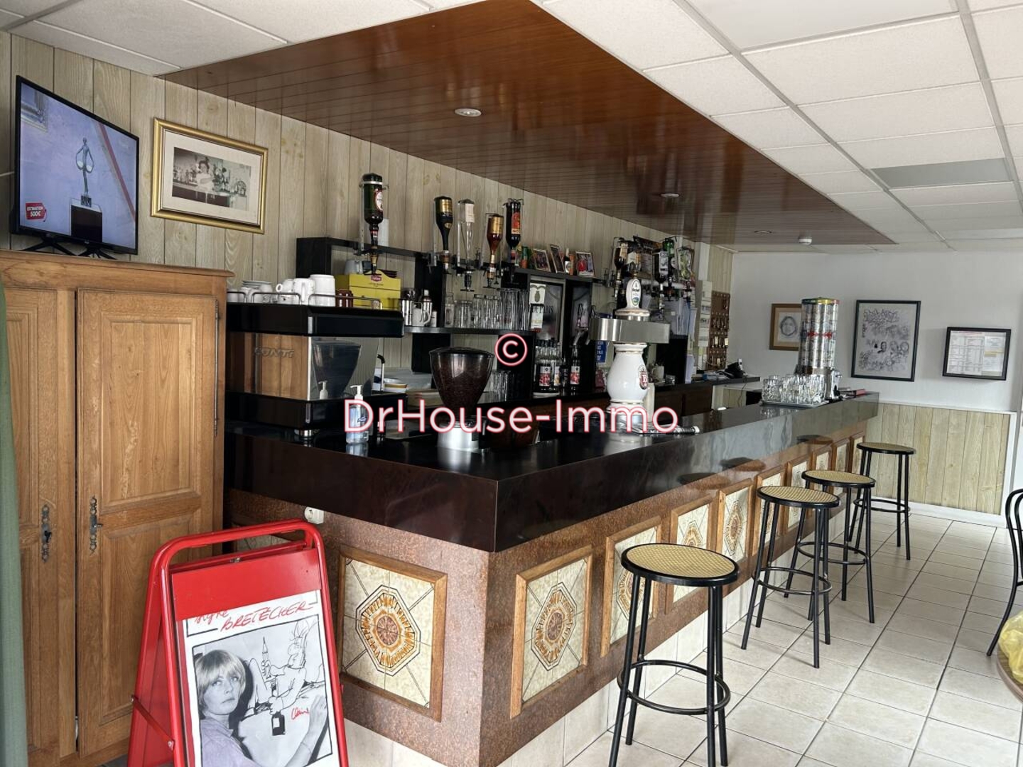 Photo 2 : Vente Hôtel particulier 26 pièces Angoulême 527 m²