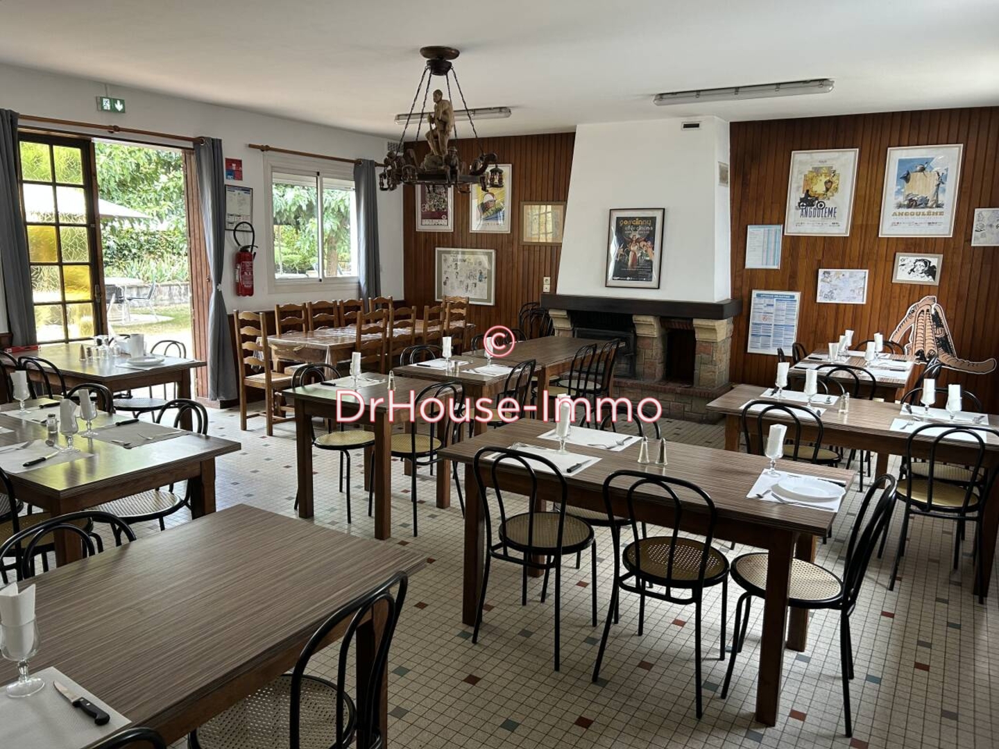Photo 3 : Vente Hôtel particulier 26 pièces Angoulême 527 m²