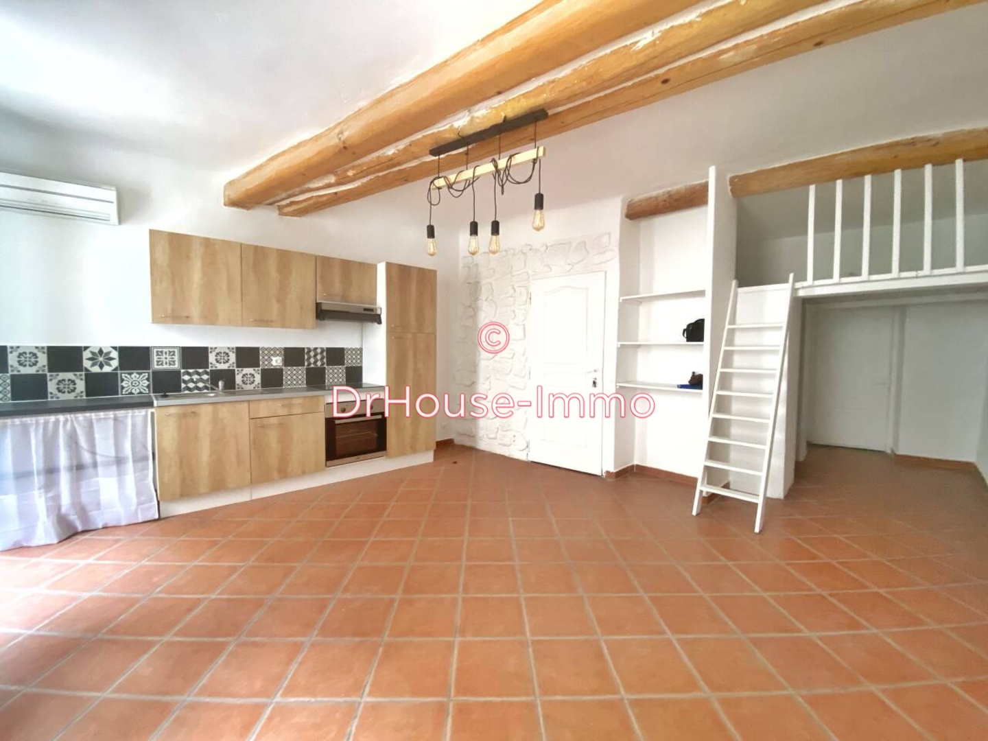 Photo 2 : Vente Appartement 2 pièces Roquevaire 43 m²