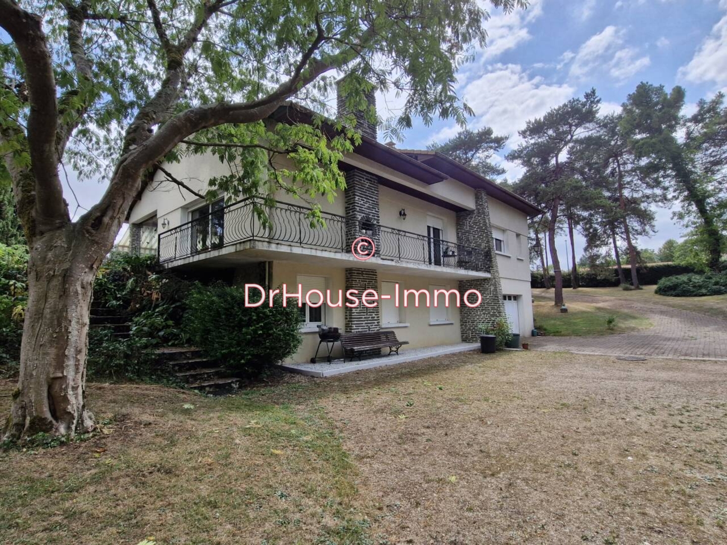 Photo 2 : Vente Maison 6 pièces Saint-Gelais 181 m²