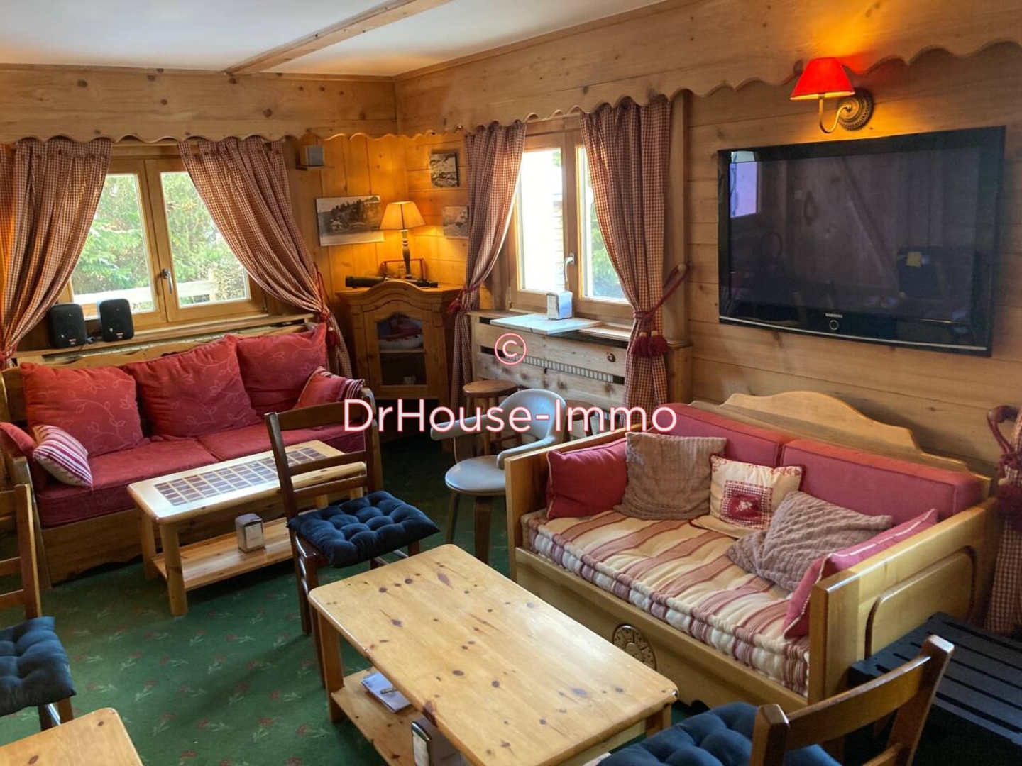 Photo 2 : Vente Immeuble 20 pièces Combloux 500 m²