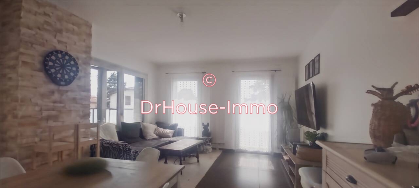Photo 3 : Vente Appartement 3 pièces Sathonay-Camp 73 m²