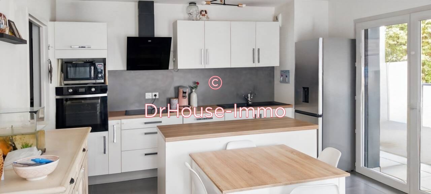 Photo 2 : Vente Appartement 3 pièces Sathonay-Camp 73 m²