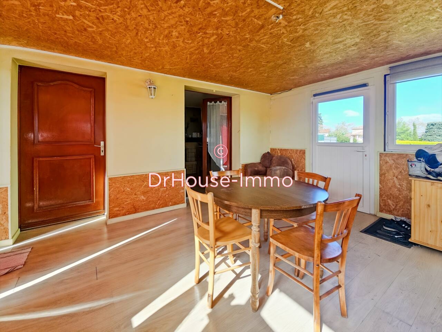 Photo 2 : Vente Maison 5 pièces Chazelles-sur-Lyon 86 m²
