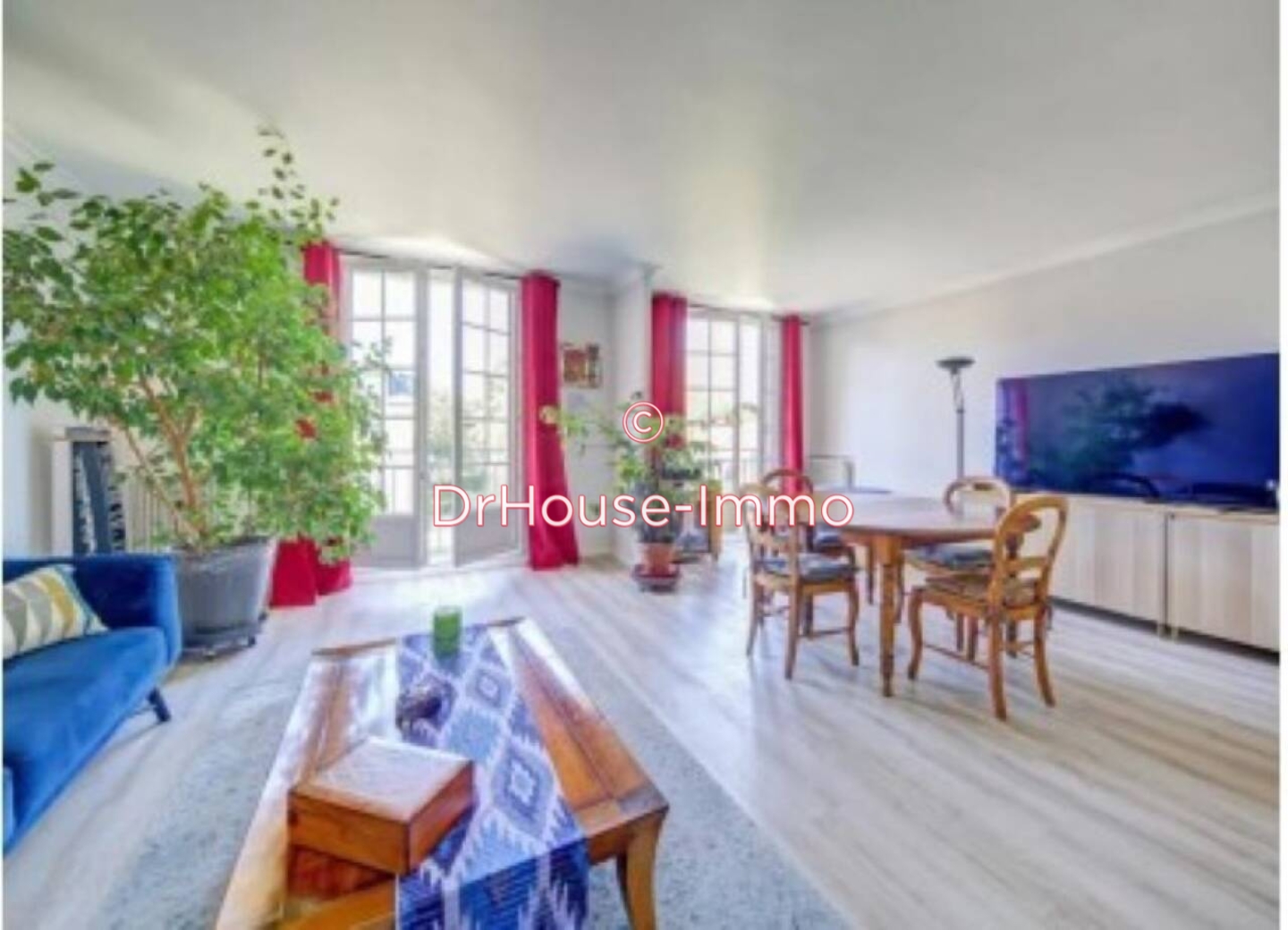 Photo 1 : Vente Appartement 5 pièces Versailles 98 m²