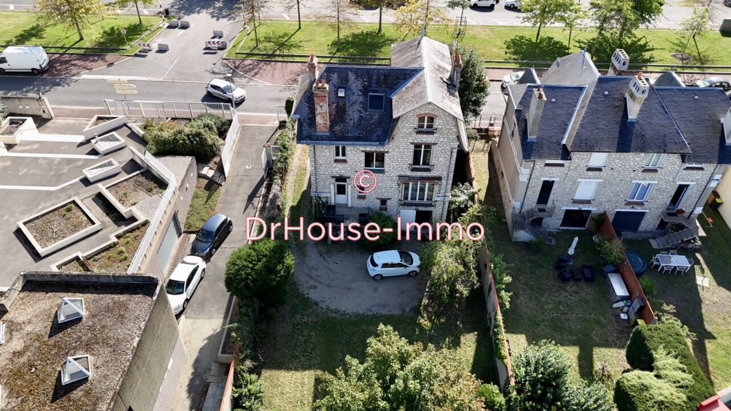 Photo 1 : Vente Maison 8 pièces Montargis 170 m²
