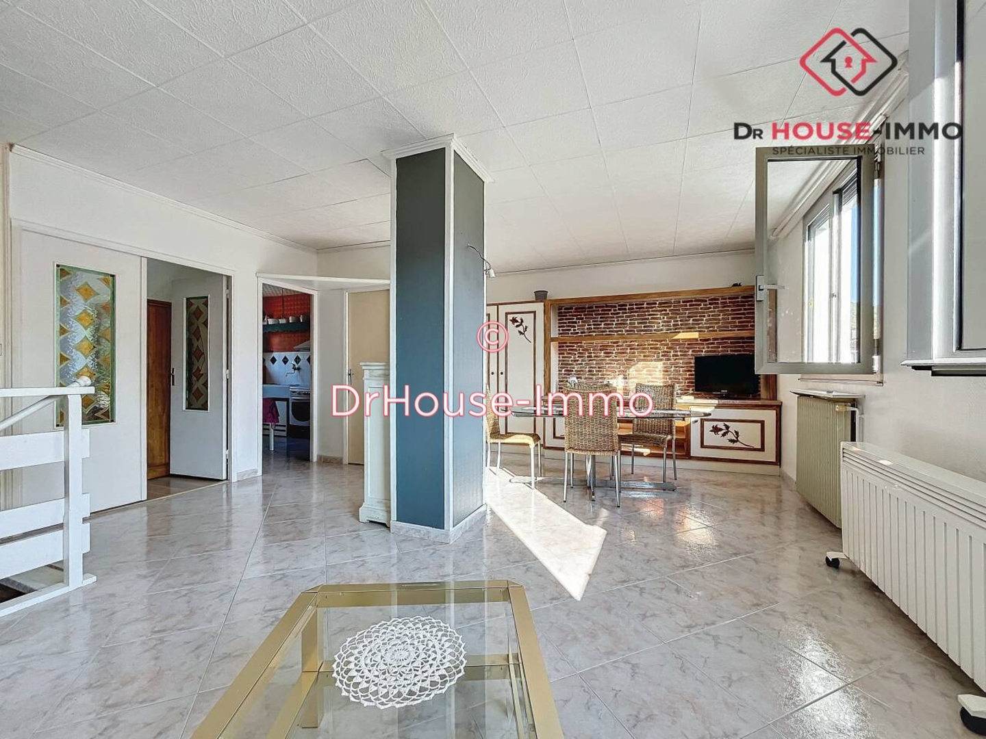 Photo 3 : Vente Maison 5 pièces Saint-Léon-sur-l'Isle 158 m²