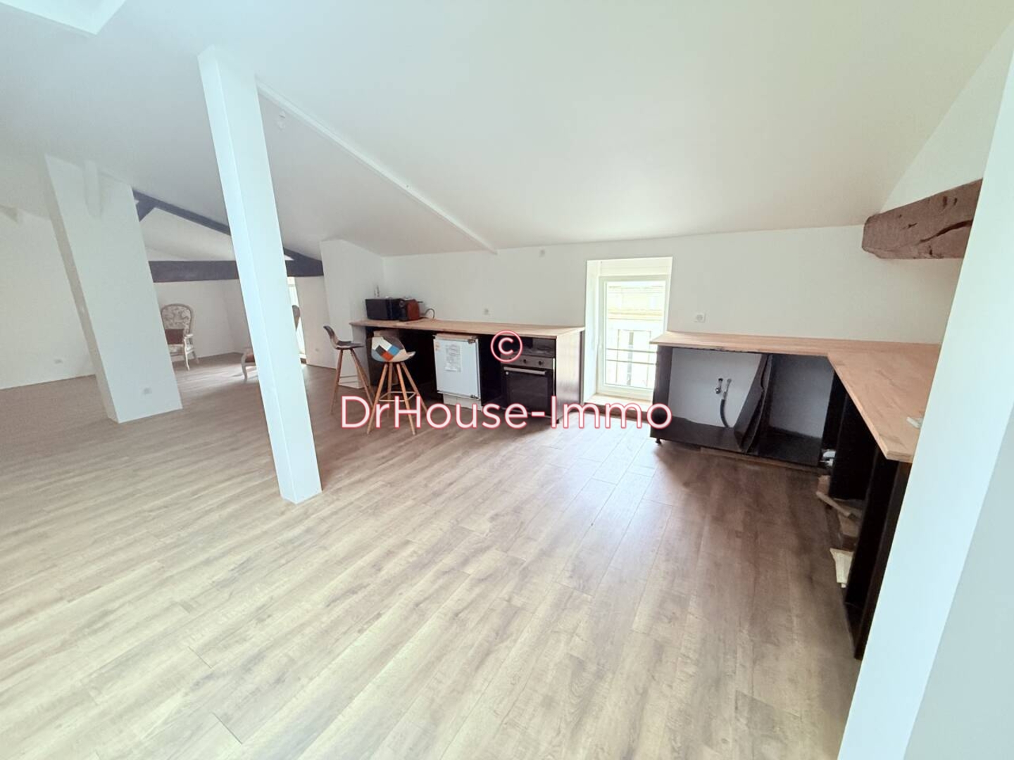 Photo 2 : Vente Appartement 3 pièces Vertheuil 98 m²