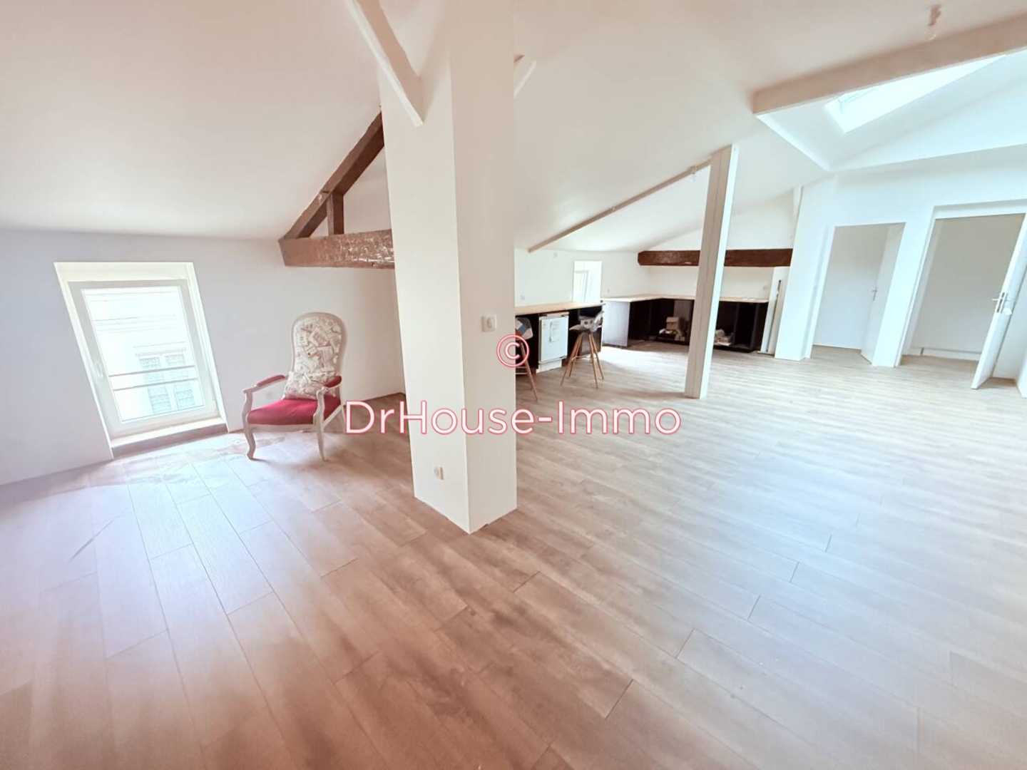 Photo 3 : Vente Appartement 3 pièces Vertheuil 98 m²