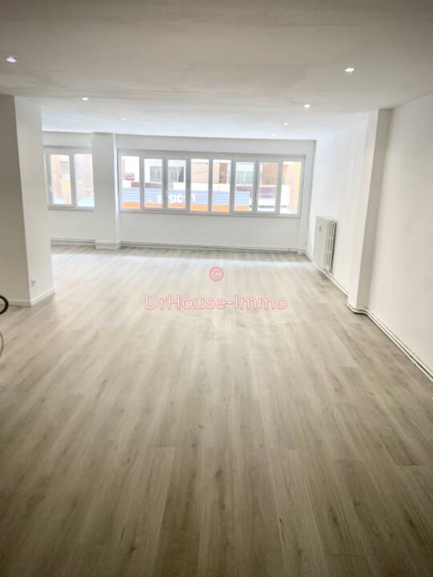Photo 1 : Vente Commerce 1 pièce Marseille 196 m²