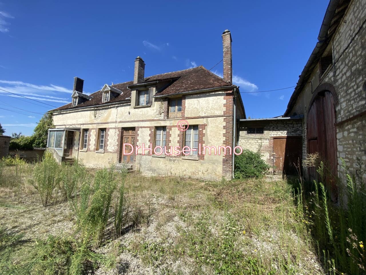 Photo 2 : Vente Maison 5 pièces Villeneuve-au-Chemin 125 m²