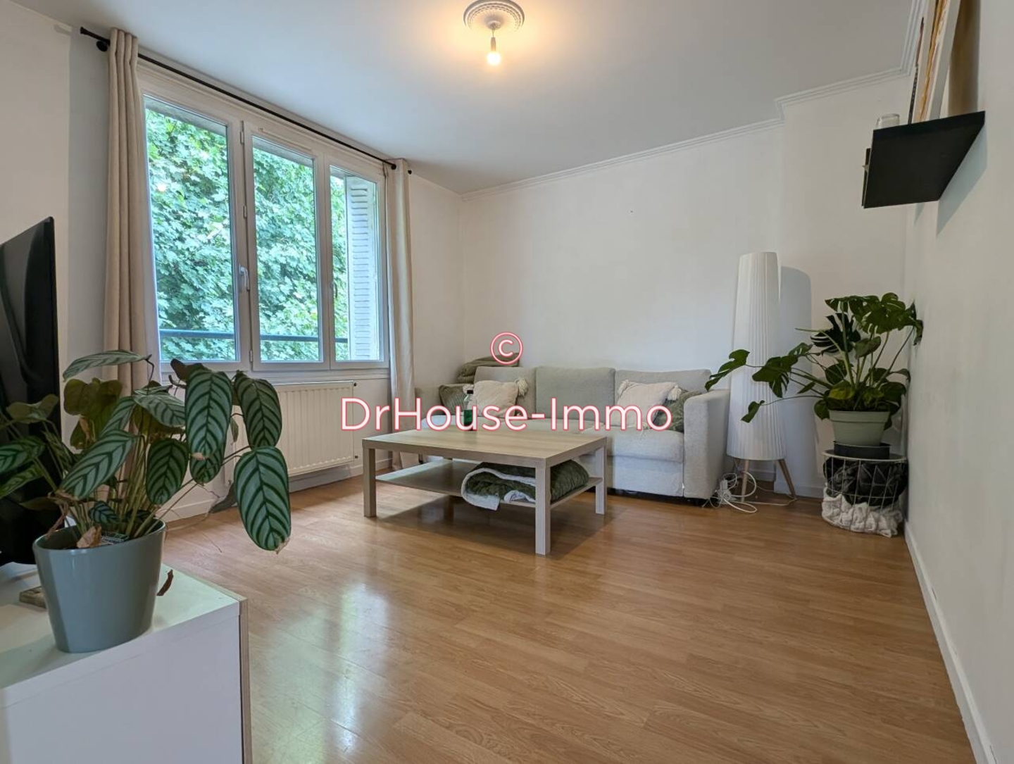 Photo 1 : Vente Appartement 5 pièces Pont-Sainte-Marie 82 m²