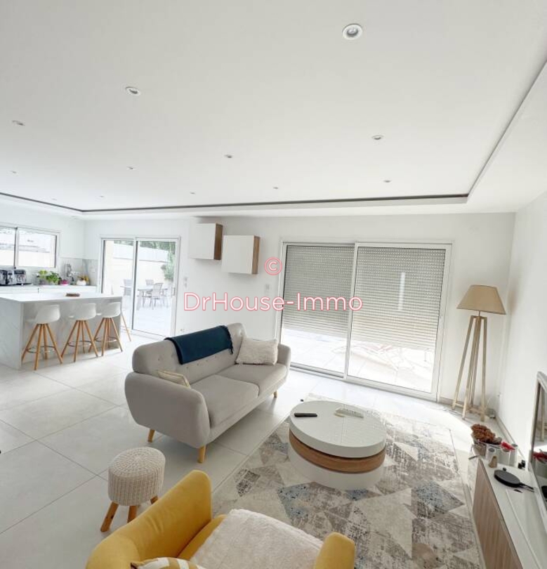 Photo 3 : Vente Maison 6 pièces Agencourt 152 m²